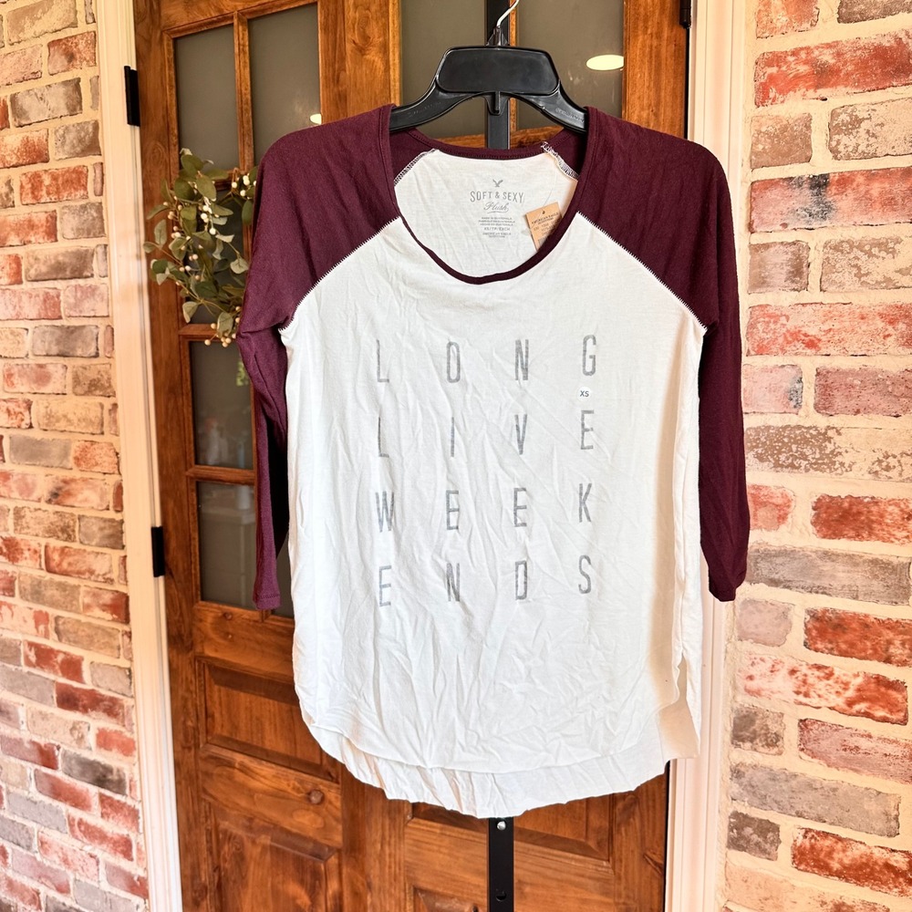 American Eagle Raglan Tee Women XS White Burgundy Long Live Weekends Graphic NWT